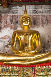 在扫管笏素 thepphawararam 金色佛是一座在曼谷，泰国的皇家寺院
