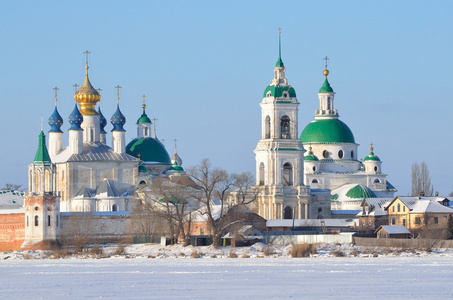 在冬天，金戒指的俄罗斯罗斯托夫斯 yakovlevsky 迪米特里耶夫修道院