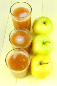 健康的鲜榨果汁，苹果的关