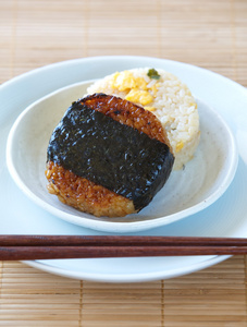 日本的食物的饭团