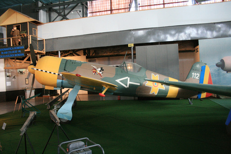 飞机大战iar80照片