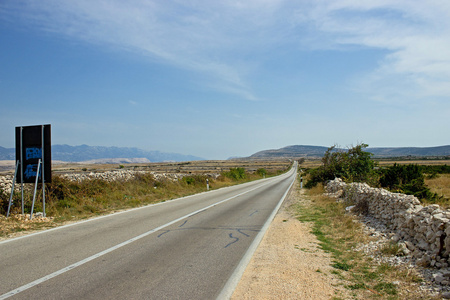 空岛路与山区的距离图片