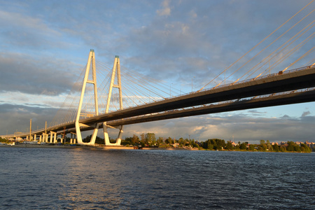在圣彼得堡电缆支撑桥