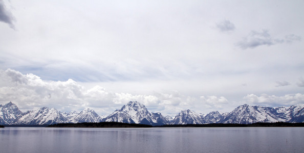 山与湖