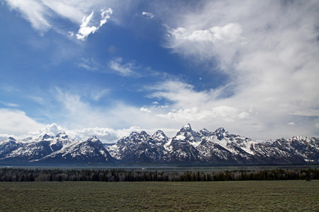 山全景