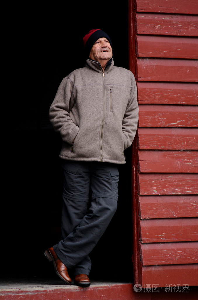 照片 人物 快乐的成熟男人.jpg