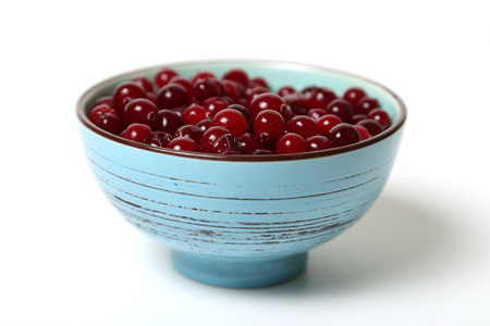 小红莓在盘子里
