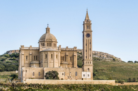 ta gharb 在马耳他戈佐岛附近的球果教堂