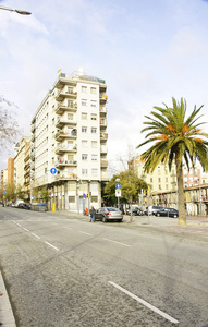 在巴塞罗那的一条街道的视图