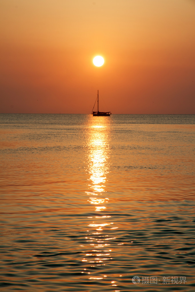 海上日落