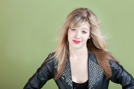 凌乱的头发照片