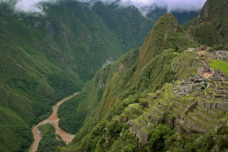 视图的丢失印加城市的马丘比丘附近库斯科，秘鲁