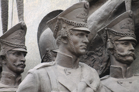 一座纪念碑指挥官库图佐夫照片