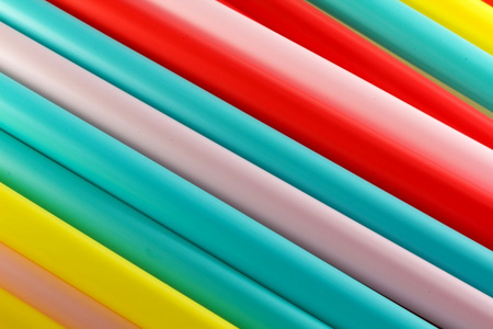 色彩缤纷的塑料吸管