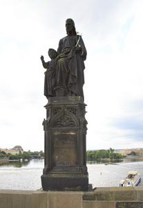 圣.约瑟夫的雕像。在布拉格的查尔斯桥