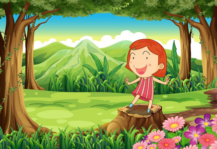 一个微笑的小女孩站在树桩上