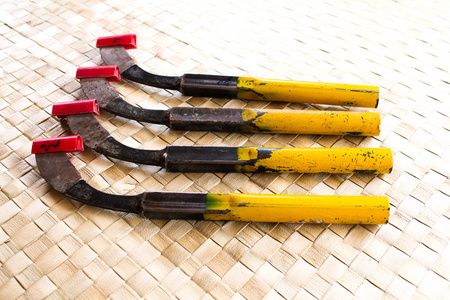 橡胶割胶刀,伟大的高速钢刀具背景非常锋利照片