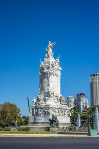 在布宜诺斯艾利斯，阿根廷的四个区域纪念碑