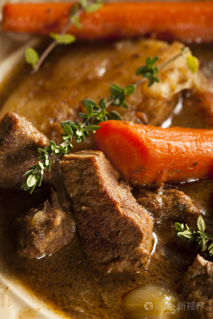 自制的爱尔兰牛肉炖煮的食物
