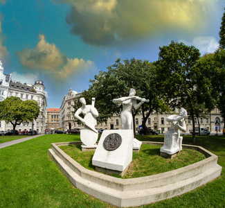 在维也纳广场雕塑