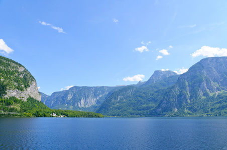 阿尔卑斯山和湖哈尔施塔特，奥地利