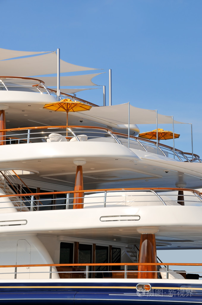 豪华游艇甲板