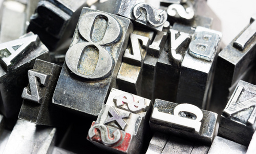 金属型印刷机排版的过时排版文字字母符号