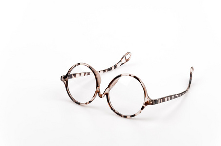 白色衬底上的 eyeglassses