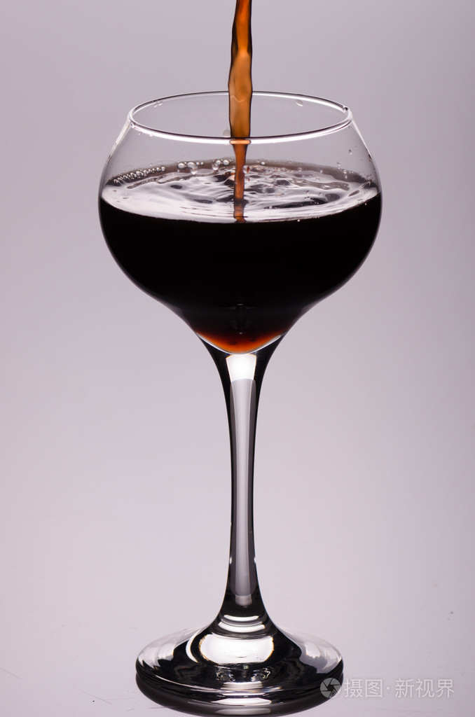 酒杯照片-正版商用图片1ezt63-摄图新视界