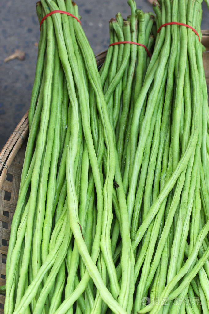 在市场中的长豆