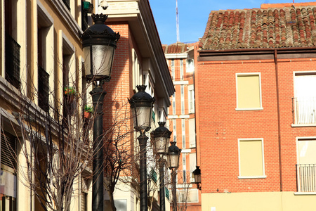 街道和建筑物典型的西班牙帕伦西亚市