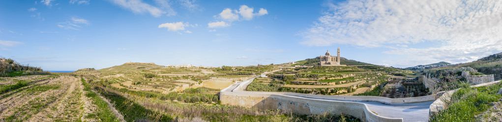 ta gharb 在马耳他戈佐岛附近的球果教堂