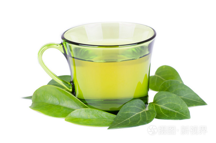 绿色茶鲜叶玻璃杯子