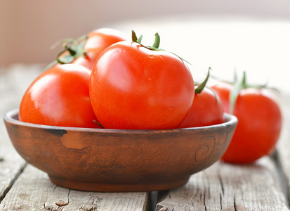 成熟和新鲜的西红柿