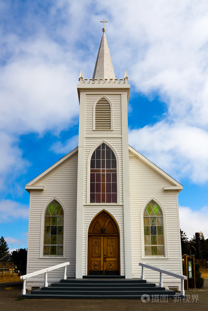 小小的白色教堂