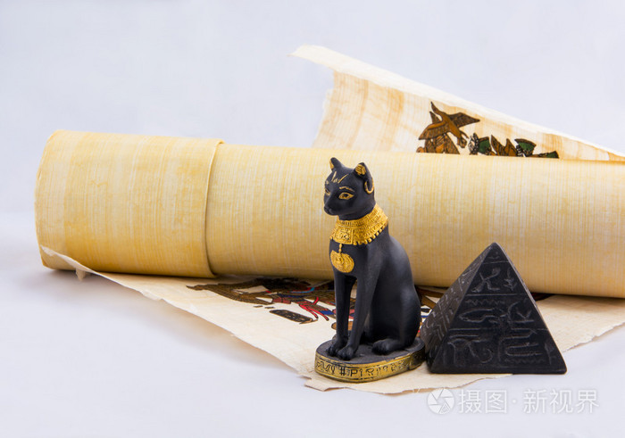 埃及猫, 金字塔和纸莎草纸-从旅行的纪念品