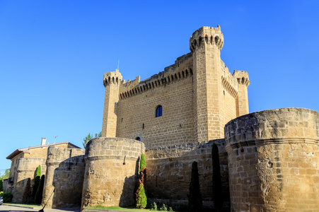 sajazarra，拉里奥哈的城堡