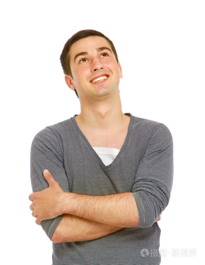 抬头微笑小伙子