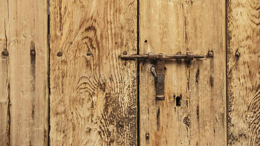 门闩和锁孔