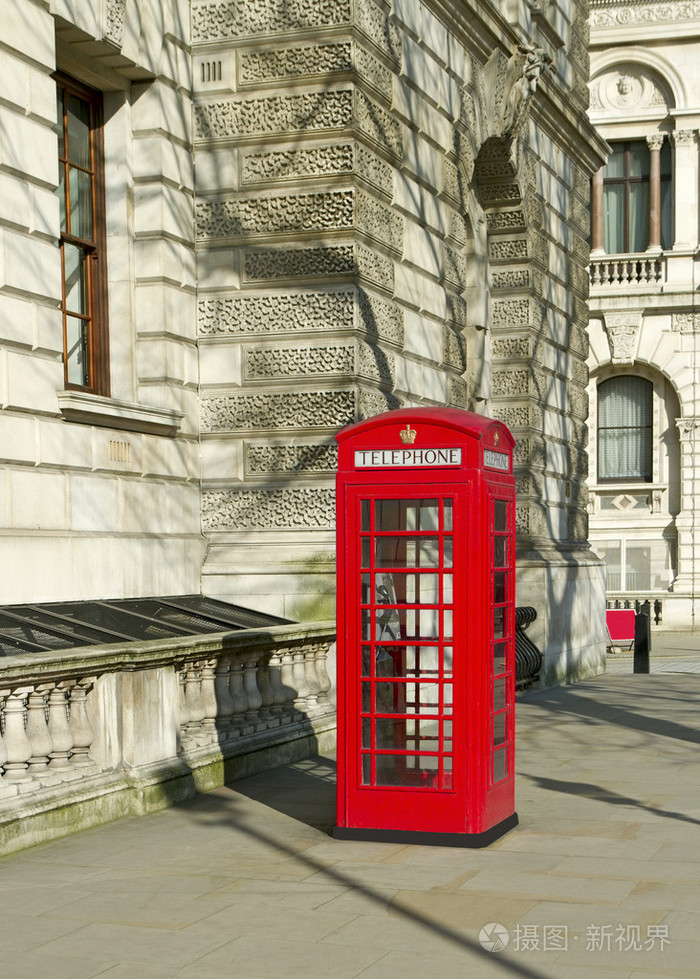 在伦敦的电话亭