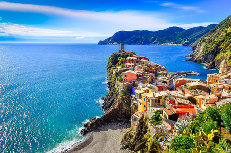 多彩村 vernazza 在五渔村的风景视图