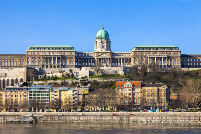 在匈牙利首都布达佩斯。据世界银行的多瑙河和皇家宫殿认为