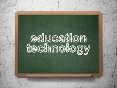 教育理念 教育技术在黑板背景