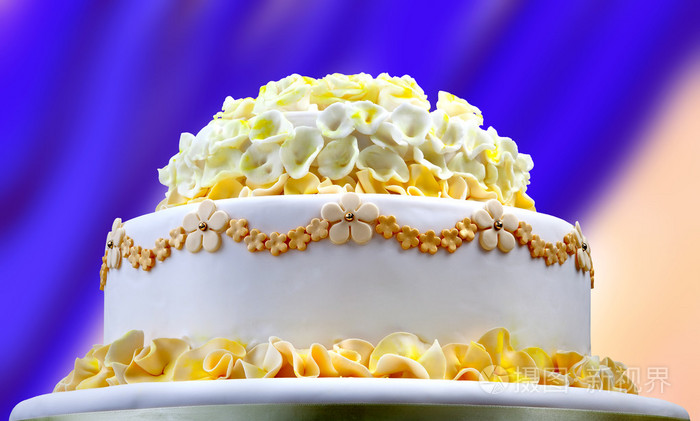 婚礼蛋糕，花黄色