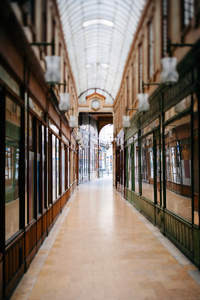 美丽的巴黎购物廊图片