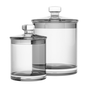 两个空玻璃罐上孤立的白色背景