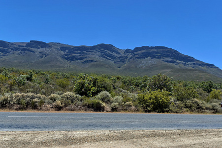 theronsberg 通过有趣岩