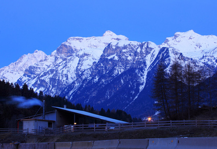 阿尔卑斯山