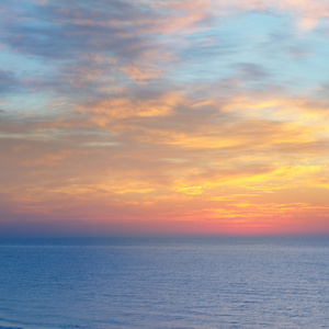 美丽的夕阳海面