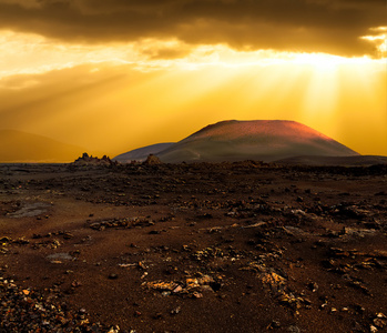 火山日落